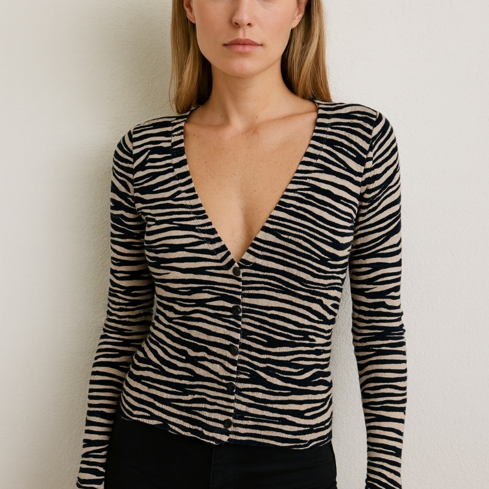 LOFT Zebra Print Black and Cream Button-Front Cardigan - Size‎ M